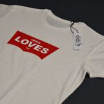 футболка Jesus Loves you