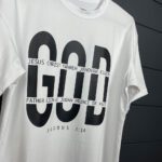 футболка біла оверсайз з написом God, принт