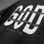 футболка з принтом God