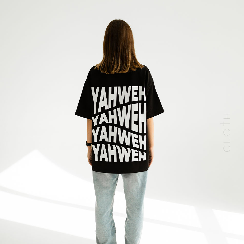Футболка з принтом yahweh