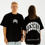 футболка чорна з принтом yeshua