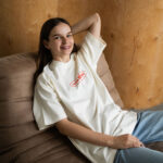 футболка бежева з принтом Amen