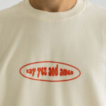 футболка бежева з принтом Amen