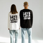 Лонгслів з принтом Love Like Jesus