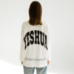 Лонгслів з принтом Yeshua