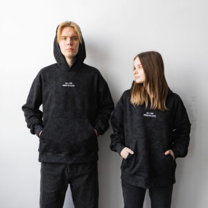 чорне худі варенка з написом All we need is God