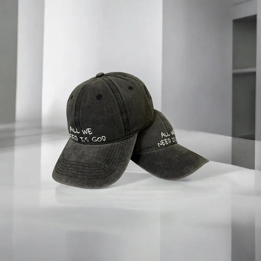 Кепка з принтом All we need is God