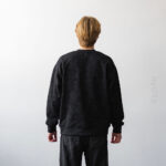 світшот чорна варенка з написом All we need is God