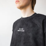 світшот чорна варенка з написом All we need is God